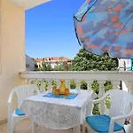 Brodarica 15270a شقة *