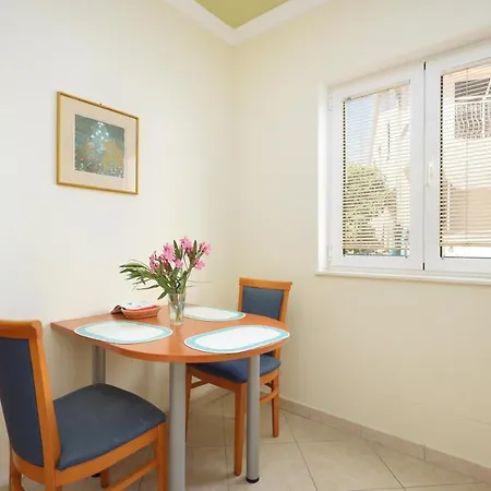 Brodarica 15270a 아파트