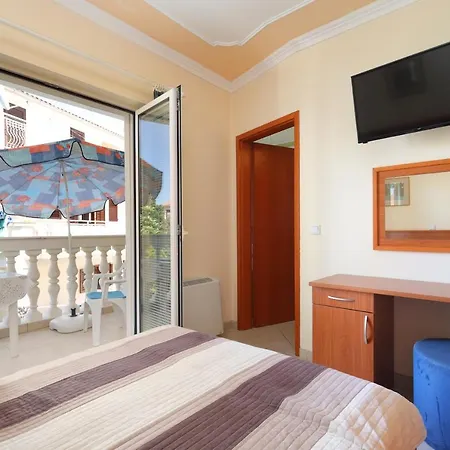 Brodarica 15270a Apartman *