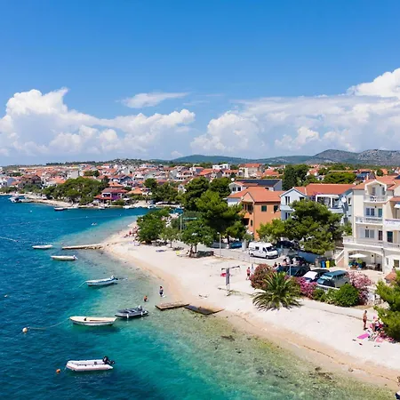 Brodarica 15270a 아파트 *