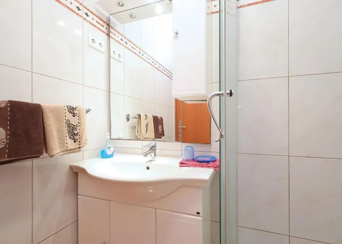 Brodarica 15270a Apartman *